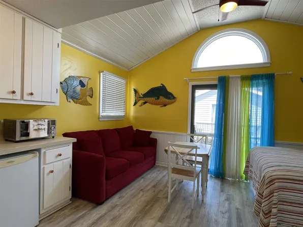 56821 N Carolina Hwy, Hatteras, NC