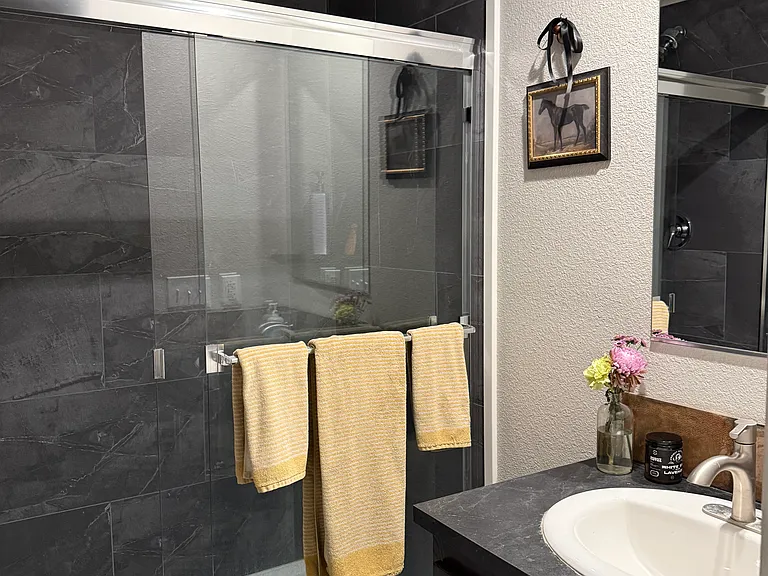 2792 Linden Dr — Photo 3