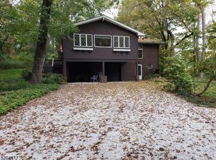 10 Pleasant Run Rd, Flemington, NJ 08822