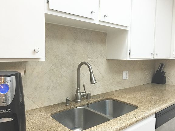3rd image of 12720 Burbank Blvd Unit 116