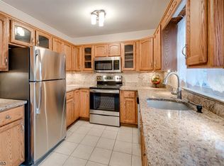 1 Staten Trl, Hopatcong, NJ 07843