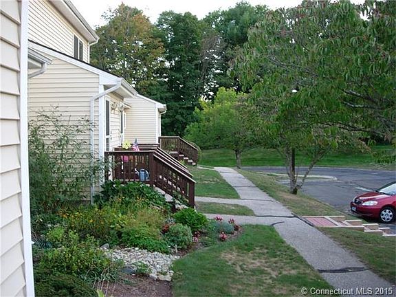 View of neighborhood.