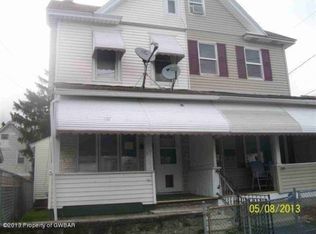 37 E Oak St, West Hazleton, PA 18202