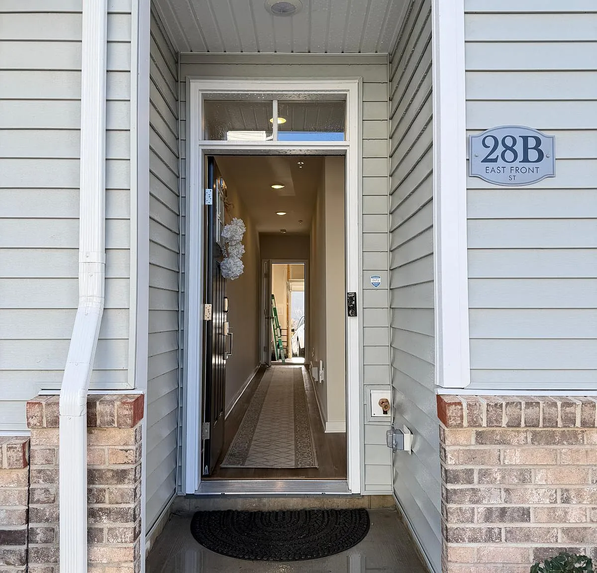 3 bed, $5,400 — Photo 2