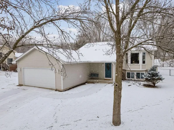 10640 48th Ave N, Plymouth, MN 55442