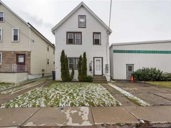 49 Dingens St, Buffalo, NY 14206