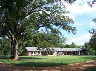 172 Mac Johnson Rd NW, Cartersville, GA 30121