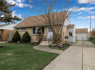 271 N Willowlawn Pkwy, Cheektowaga, NY 14206