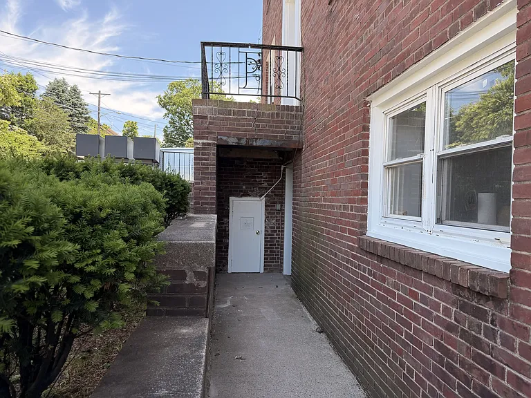 1020 Raritan Ave — Photo 17