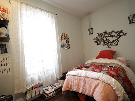 2nd image of 17 Troutman St APT 03F