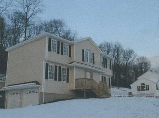 27 Terese Dr, Beacon Falls, CT 06403