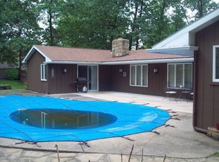 119 Greenview Dr, Indiana, PA 15701