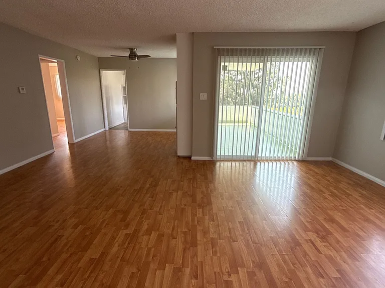 1675 Amberwood — Photo 15