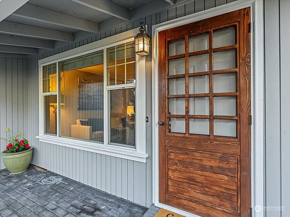 2nd image of 7015 134th Avenue NE