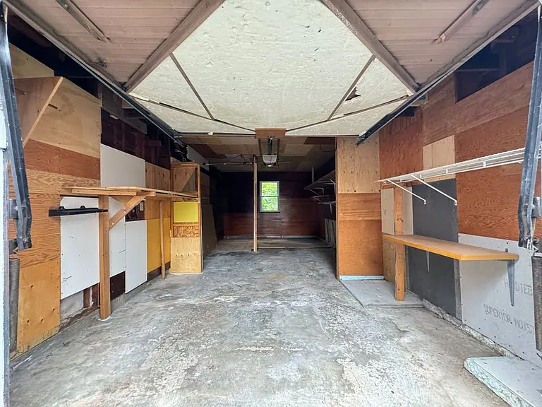 73 Eugenia St #UPPER LEVEL — Photo 24