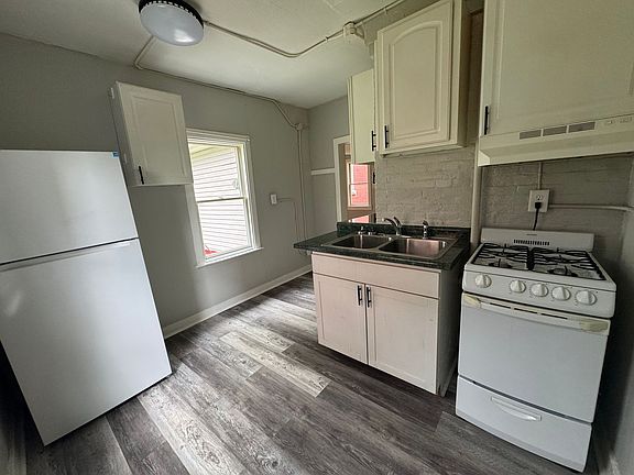 5th image of 111 S Main St #5
