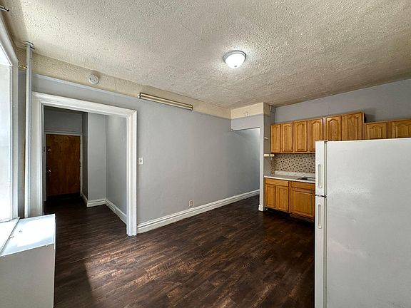 3rd image of 326 Summit Ave #305C