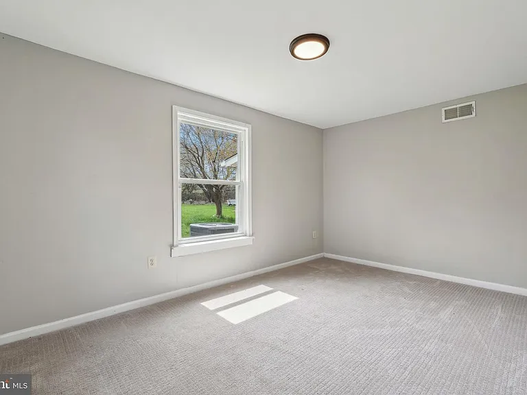 5023 Broad Run Church Rd — Photo 17