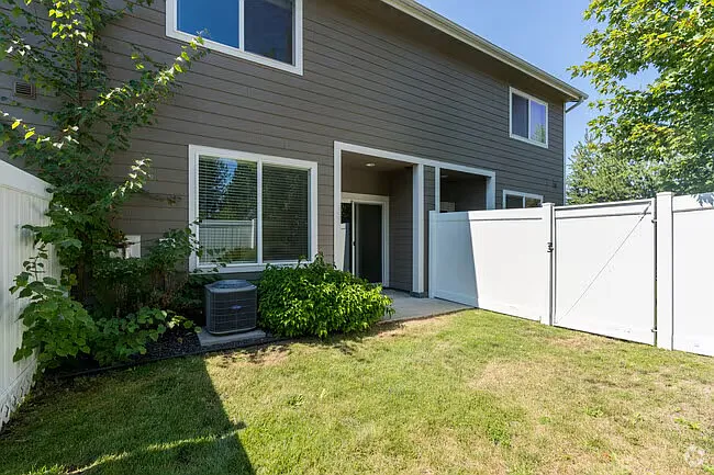 10652 N May Ln — Photo 26