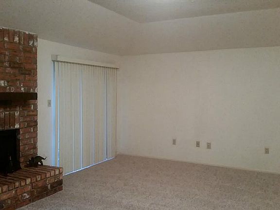 5th image of 15914 Mal Paso Dr