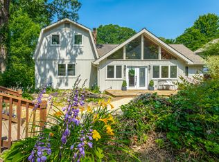 1169 James Blvd, Signal Mountain, TN 37377