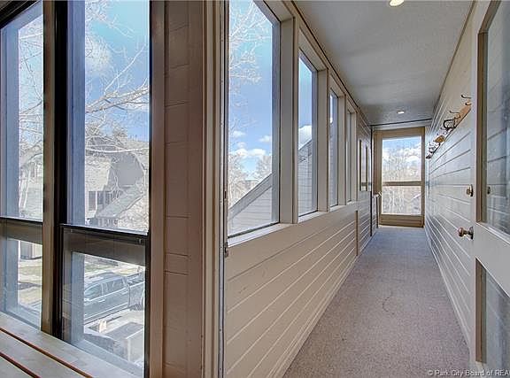 5th image of 1700 Three Kings Dr #32