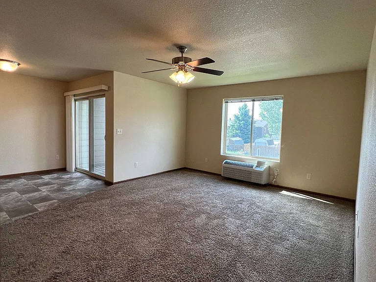 4210 Kateland St — Photo 35