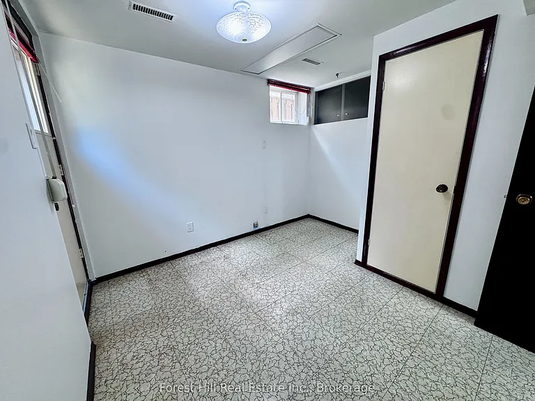 4278 Longmoor Dr — Photo 26