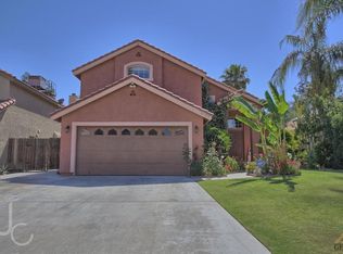 6105 Ambergrove St, Bakersfield, CA 93313