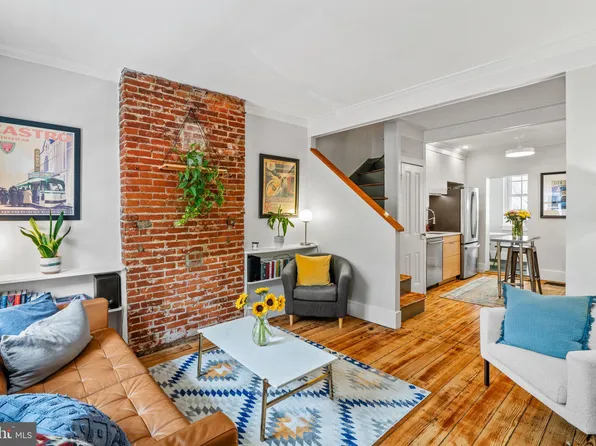 915 S Bodine St, Philadelphia, PA 19147