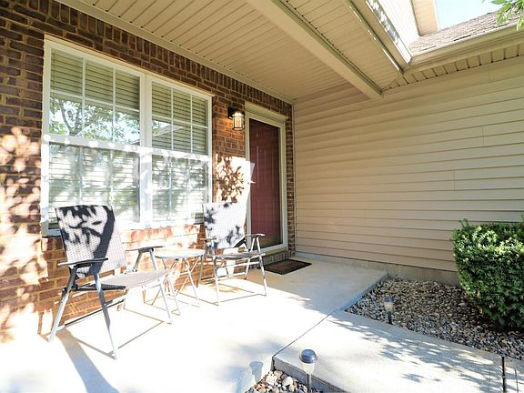 2nd image of 153 White Oak Trce