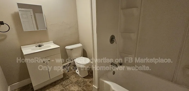 121 N Gladstone Ave — Photo 7