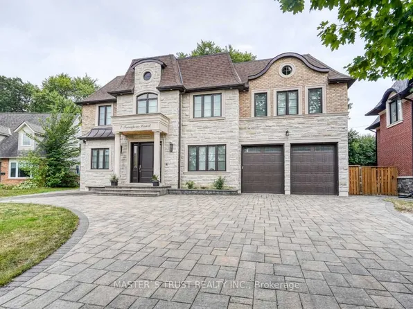 7 Trumpour Ct, Markham, ON L3R 2L4