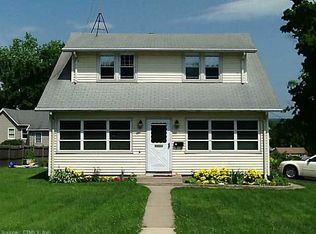 96 Highland Ave, Middletown, CT 06457