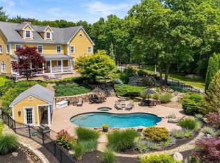 8 Bridle Way, North Reading, MA 01864