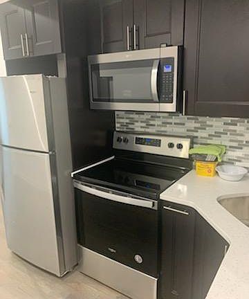 3rd image of 174 Throop Ave #2L