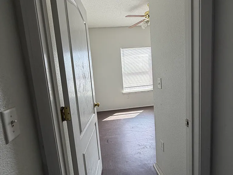 637 Villa Victoria Pl — Photo 11