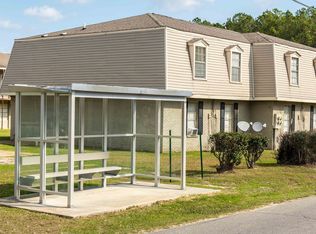 Royal Oaks Apartment Homes, Hattiesburg, MS 39401