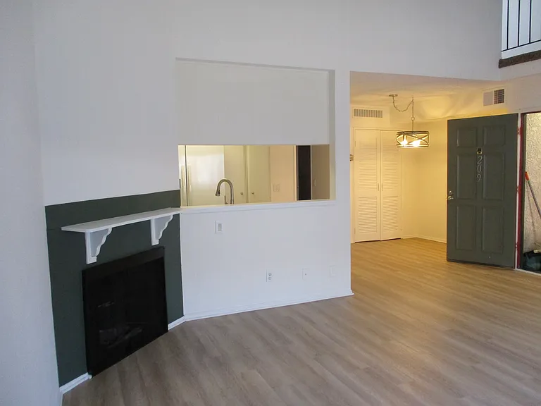 7005 Jordan Ave #209 — Photo 4