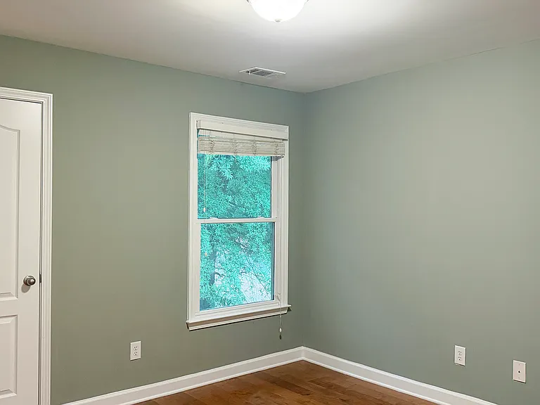 1651 Oakbrook Lake Dr — Photo 13