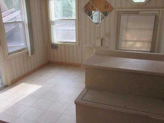 bonus room off pation