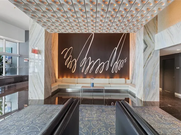 335 S Biscayne Blvd APT 2700, Miami, FL 33131