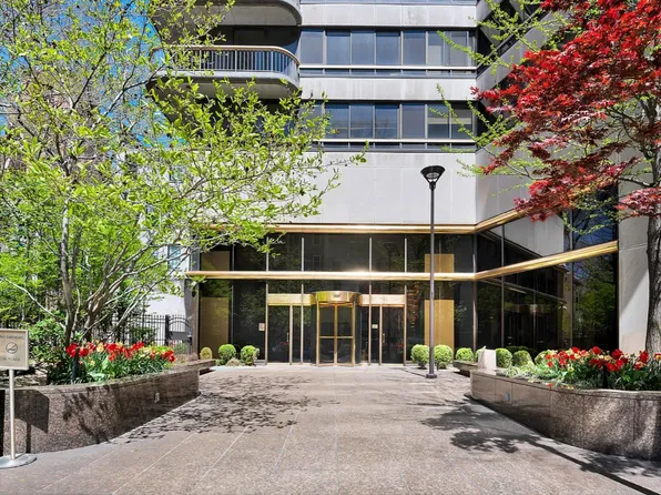 167 East 61st Street image 8 of 11