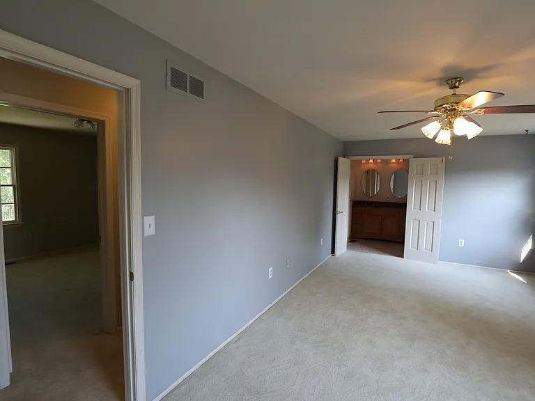 15 Hamilton Ln — Photo 12