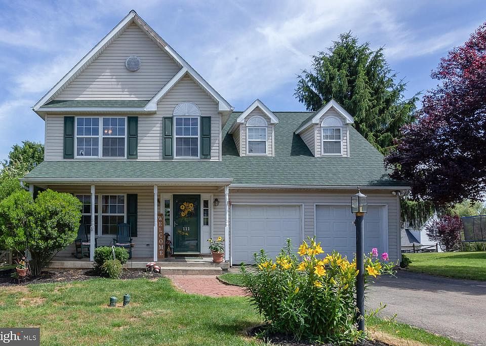 1st image of 111 Midland Dr