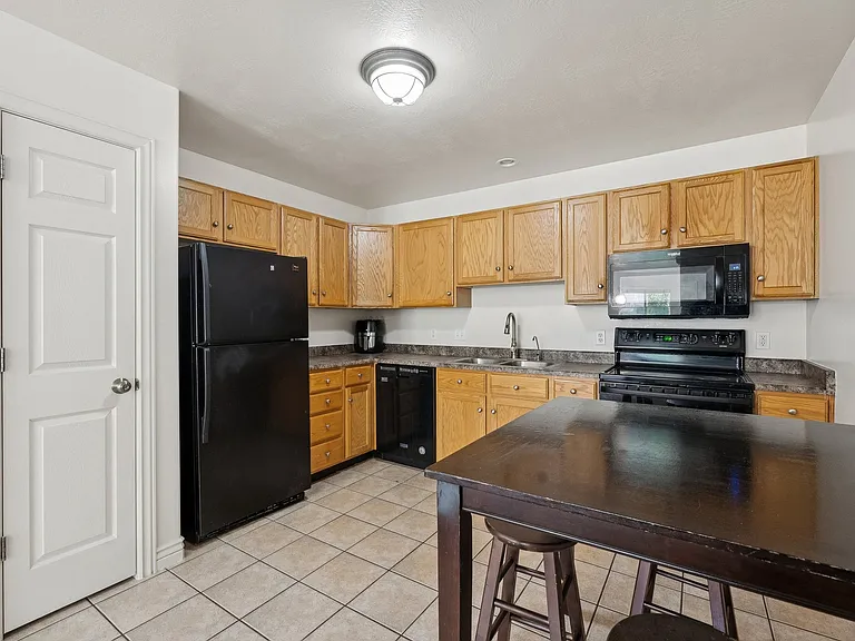 1884 Shepard Ln #1 — Photo 13