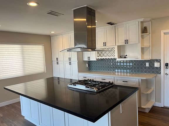 4th image of 4014 Wooster Dr