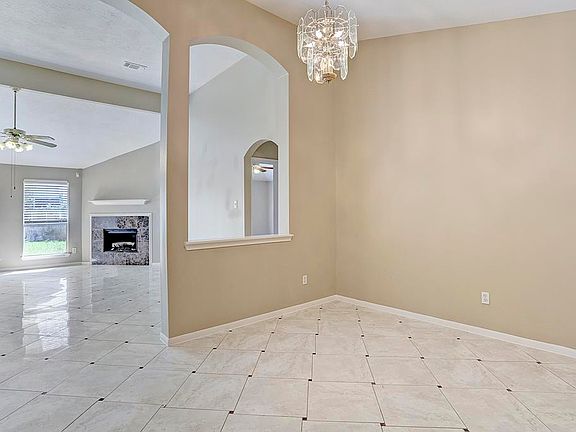 5th image of 8207 Ashlawn Dr