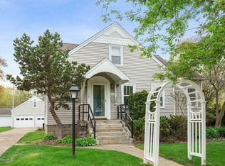108 S Barton St, New Buffalo, MI 49117