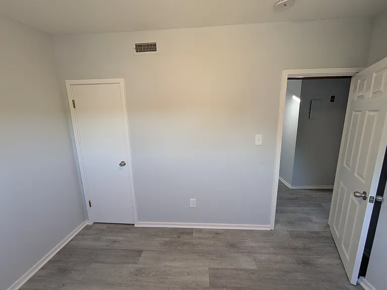 Franklin School Lofts — Photo 14